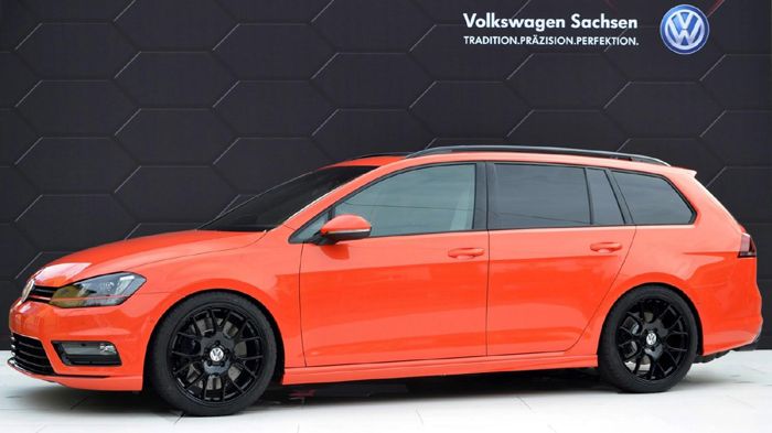 Το Golf Variant Youngster 5000 διαθέτει ένα ηχοσύστημα των 5.000 watt, το οποίο ελέγχεται μέσω του iPad, αλλά και  ρυθμιζόμενες μέσω iPhone αναρτήσεις